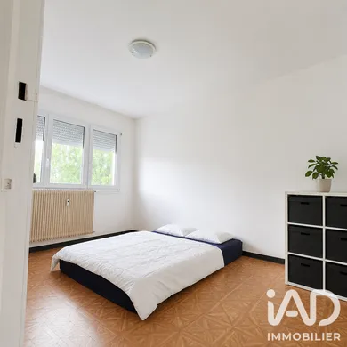 Apartment in Angers (49100)