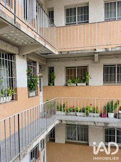 Studio à Paris (75015)