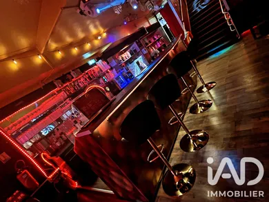 Barge in Melun (77000)