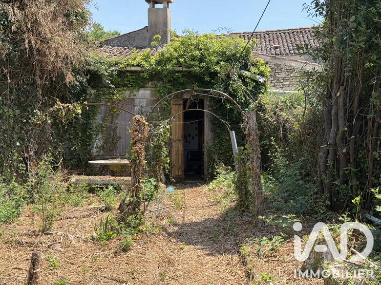 Maison 4 pièces 100 m² · à Montpellier-de-Médillan · 100 m² · 25 000 €