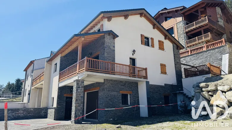 Maison 7 pièces 209 m² · à Formiguères · 209,4 m² · 540 000 €