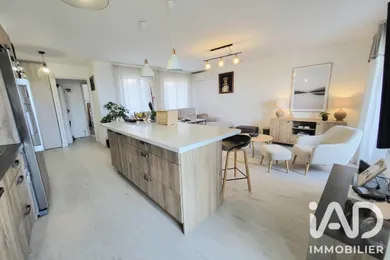 Apartment in Cannes (06150)