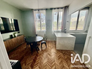 Apartment in Rouen (76100)
