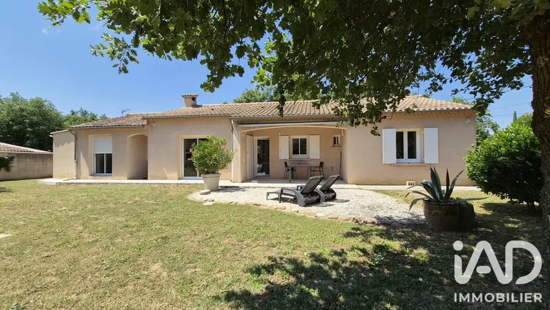 Maison 5 pièces 120 m² · à Rochefort-du-Gard · 120 m² · 389 000 €