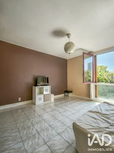Apartment in Choisy-le-Roi (94600)