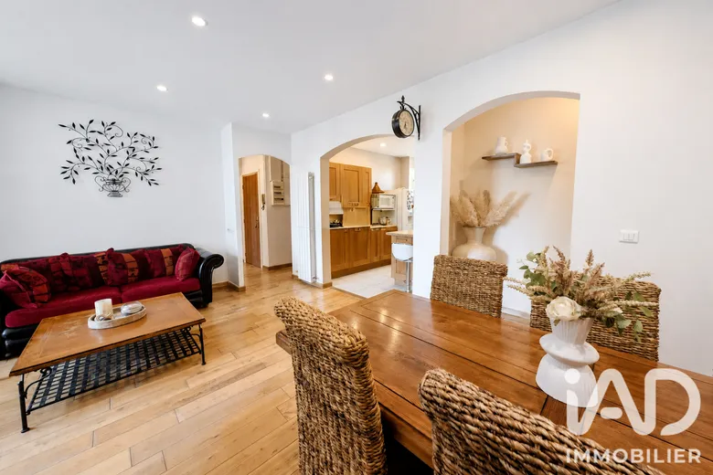 Appartement 4 pièces 90 m² · à Avignon · 90 m² · 130 000 €