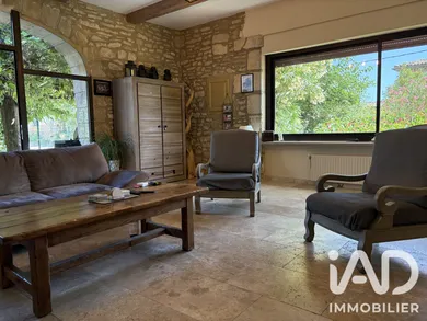 Mas à montaren (30700)