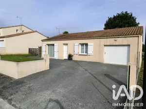 Pavillon à Essarts-en-Bocage (85140)