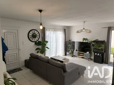 Pavillon à Essarts-en-Bocage (85140)