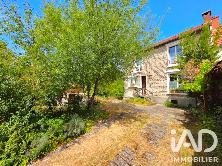 Maison 6 pièces 104 m² · à Le Mérévillois · 104 m² · 229 000 €