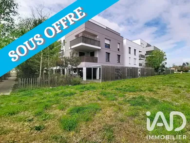 Apartment in Eysines (33320)