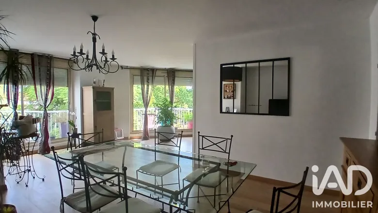 Appartement 4 pièces 98 m² · à La Roche-sur-Yon · 98 m² · 195 000 €
