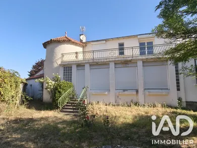 Maison à Montaigu (85600)