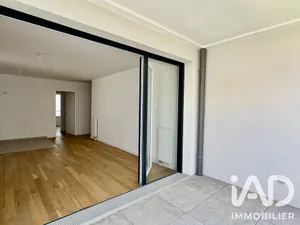 Apartment in Suresnes (92150)