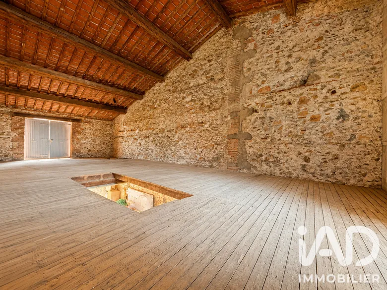 Maison 2 pièces 160 m² · à Saint-Hippolyte · 160 m² · 138 000 €
