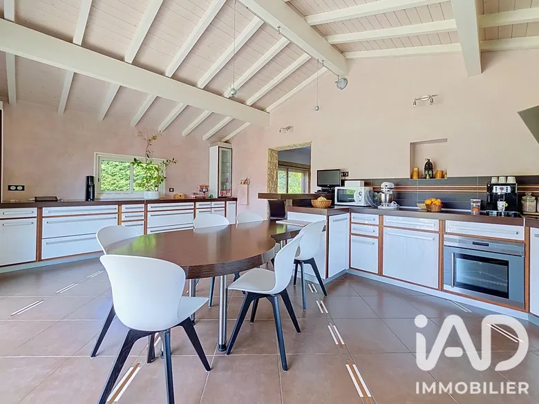 Maison 6 pièces 165 m² · à Arenthon · 165 m² · 780 000 €