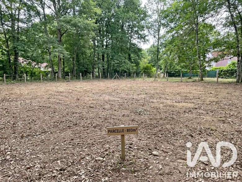 Terrain à Courtenay (45320) · 52 500 €