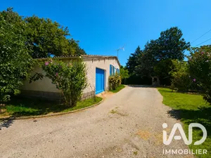 Traditional house in Le Thor (84250)