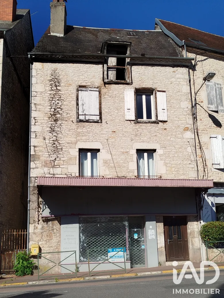 Maison 8 pièces 248 m² · à Souillac · 248 m² · 165 000 €