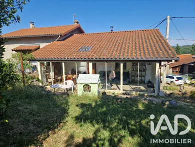 Maison de village à Luriecq (42380)
