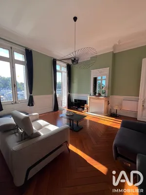 Apartment in Saint-Valery-en-Caux (76460)