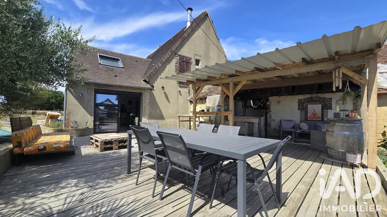 Maison 6 pièces 142 m² · à Saint-Aubin-des-Coudrais · 142 m² · 220 000 €