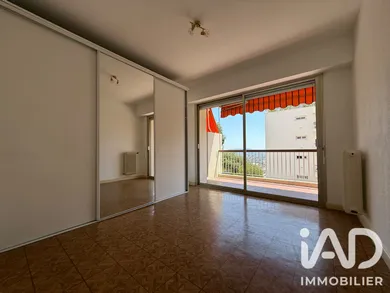 Appartement à Nice (06100)