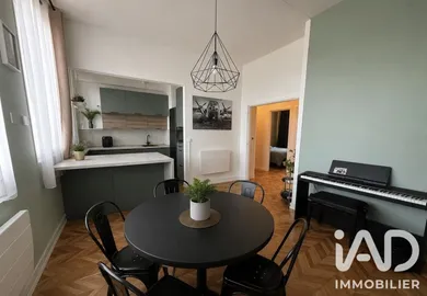 Apartment in Rouen (76100)