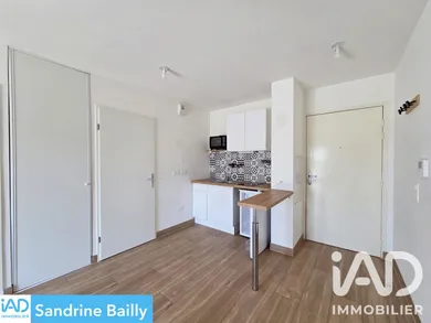 Appartement à Sainte-Geneviève-des-Bois (91700)