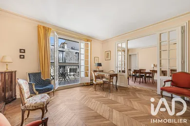 Appartement à Paris (75007)