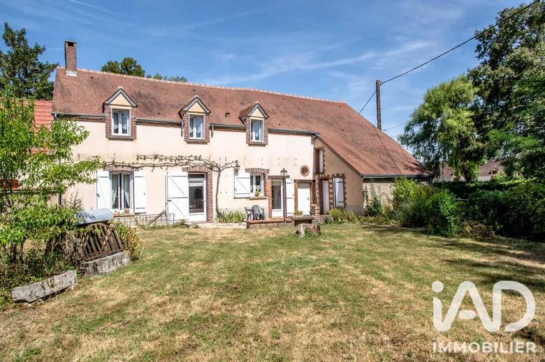 Maison 6 pièces 147 m² · à Gy-les-Nonains · 147 m² · 170 000 €