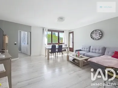 Apartment in Saint-Fargeau-Ponthierry (77310)