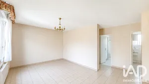 Apartment in Mennecy (91540)