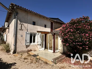 Traditional house in Genouillé (86250)