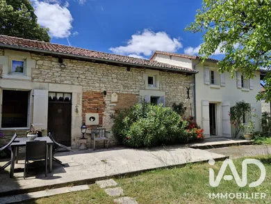 House in Saint-Coutant (16350)
