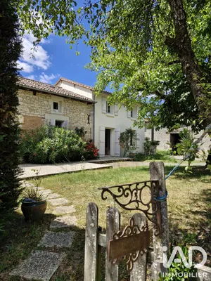 House in Saint-Coutant (16350)
