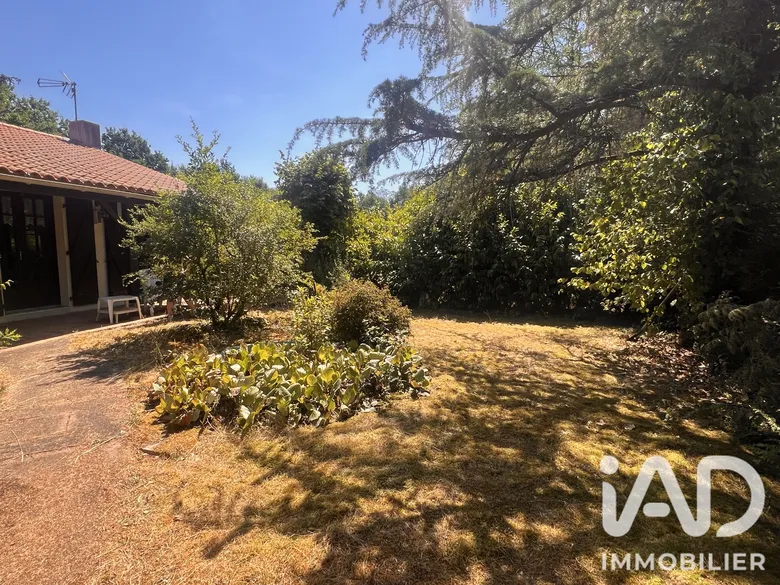 Maison 5 pièces 90 m² · à Landeronde · 89,9 m² · 990 €