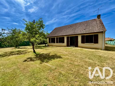 Traditional house in Mézeray (72270)