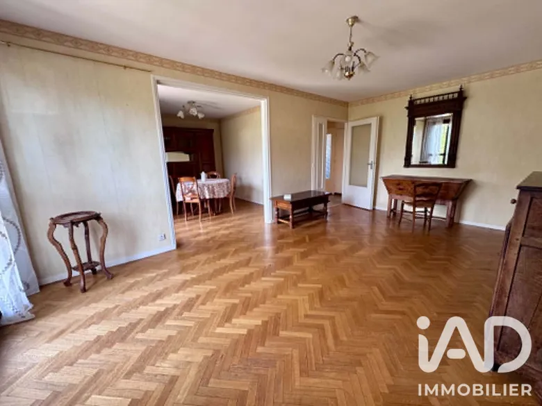 Appartement 5 pièces 101 m² · à Grenoble · 101 m² · 135 000 €