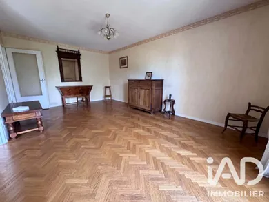 Apartment in Grenoble (38100)