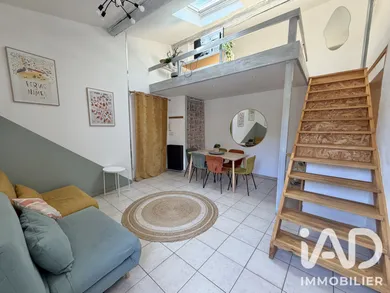 Apartment in Nîmes (30900)
