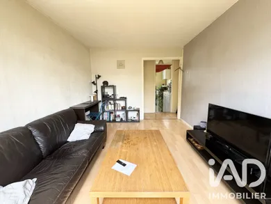 Apartment in Châtillon (92320)