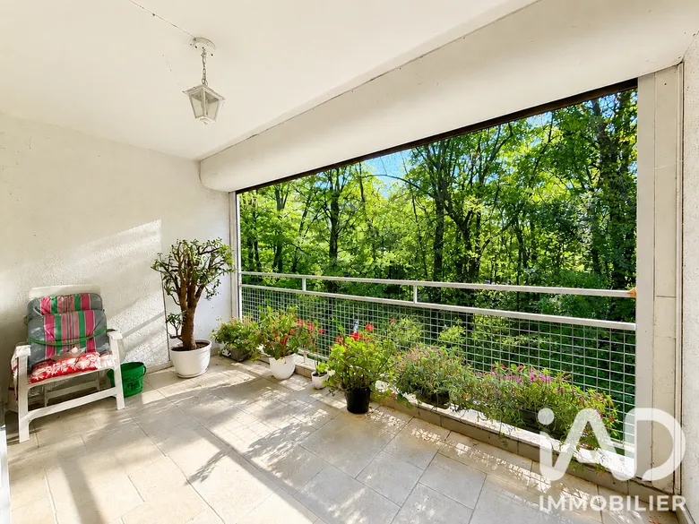 Appartement 6 pièces 119 m² · à Vaux-le-Pénil · 119 m² · 225 000 €
