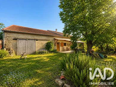 Maison de campagne à Suze (26400)