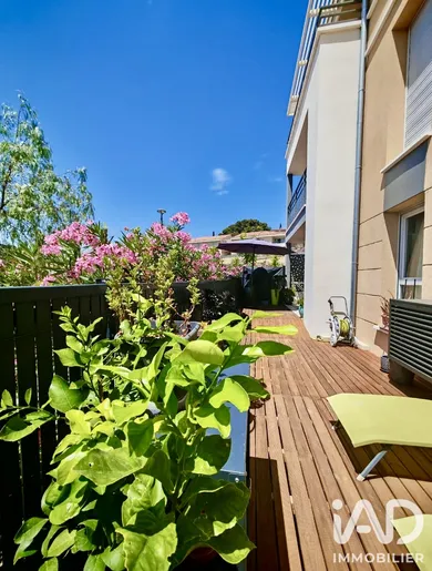 Apartment in Ollioules (83190)