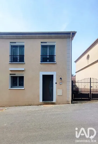 Maison à Écouen (95440)
