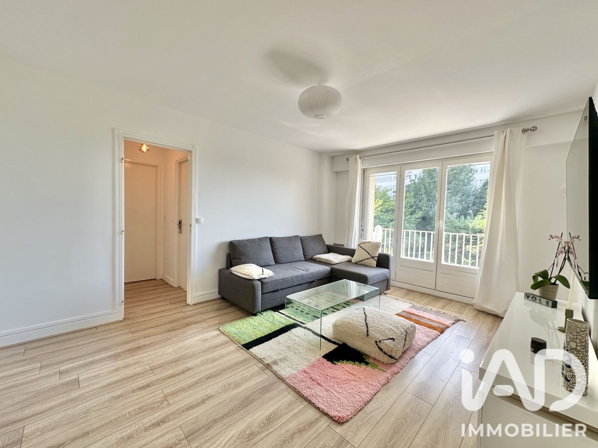 Appartement 2 pièces de 43 m² à Antony (92160)