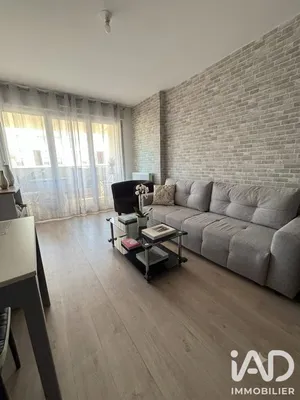 Apartment in Chambray-lès-Tours (37170)