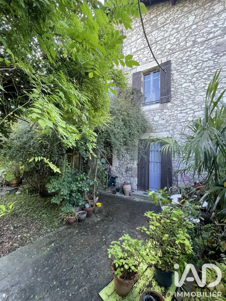 Maison 7 pièces 120 m² · à Colayrac-Saint-Cirq · 120 m² · 110 000 €