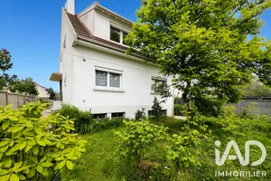 House in Noisy-le-Grand (93160)
